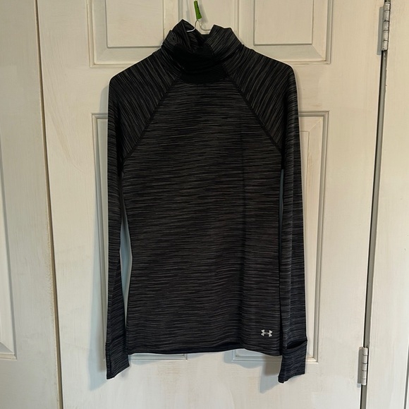 Under Armour fitted long sleeve women’s size large - Picture 1 of 4